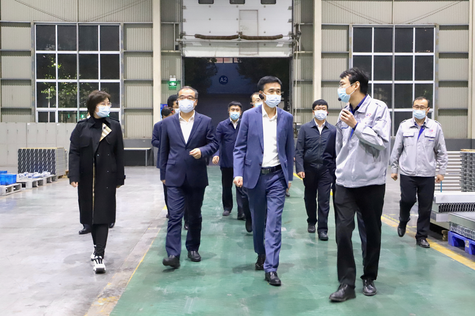 濱州市委副書記、市長李春田一行來山東三星集團調(diào)研